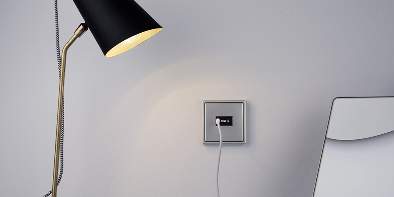 Ladegerät USB PD 60 bei Bautechnik Fischer GmbH & Co. KG in Schwäbisch Gmünd