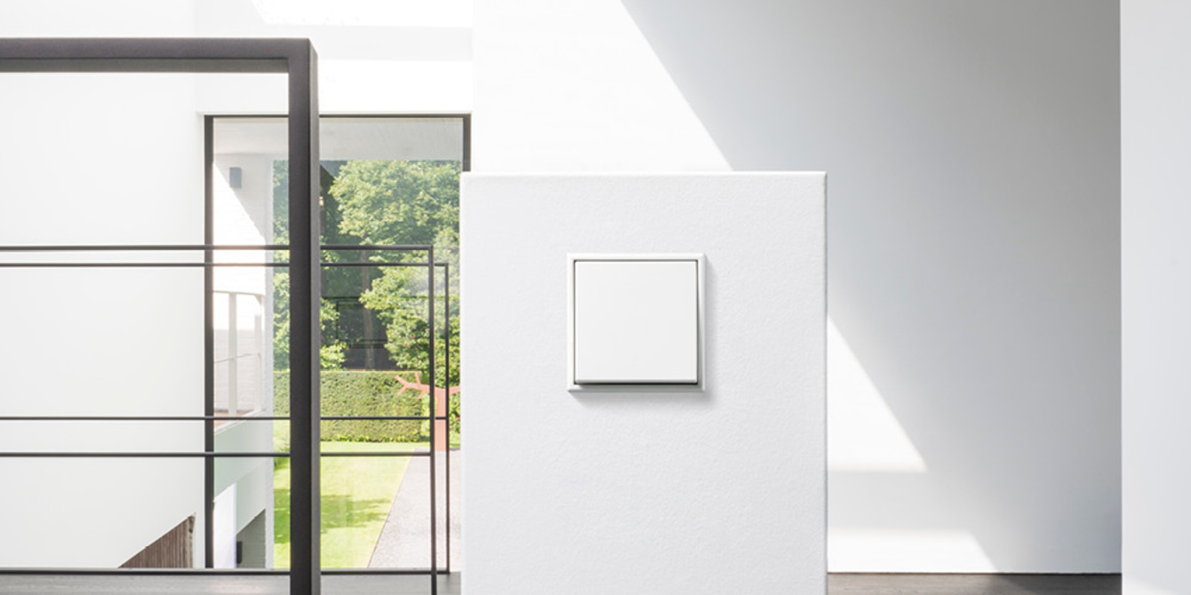 JUNG Schalterprogramme bei Bautechnik Fischer GmbH & Co. KG in Schwäbisch Gmünd